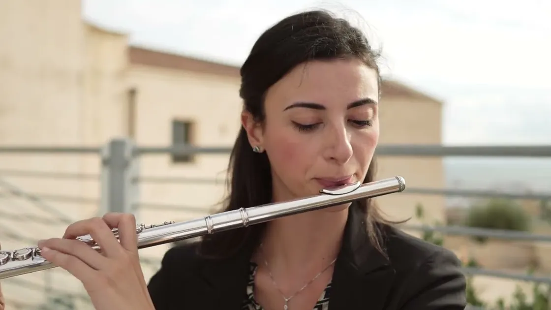Zéphyr Duo performing an arrangement of Ocean Eyes for harp and flute
